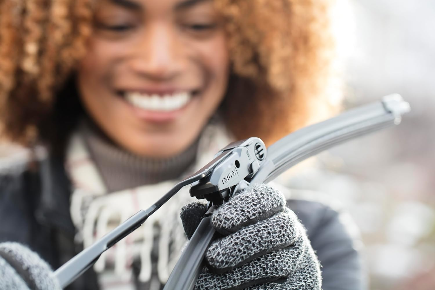 Rain-X 830124 Silicone Endura Wiper Blades, 24 Inch Windshield Wipers (Pack of 1), Automotive Replacement Windshield Wiper Blades with Two Times Longer Lasting Resilient Silicone Rubber Squeegee image number 6