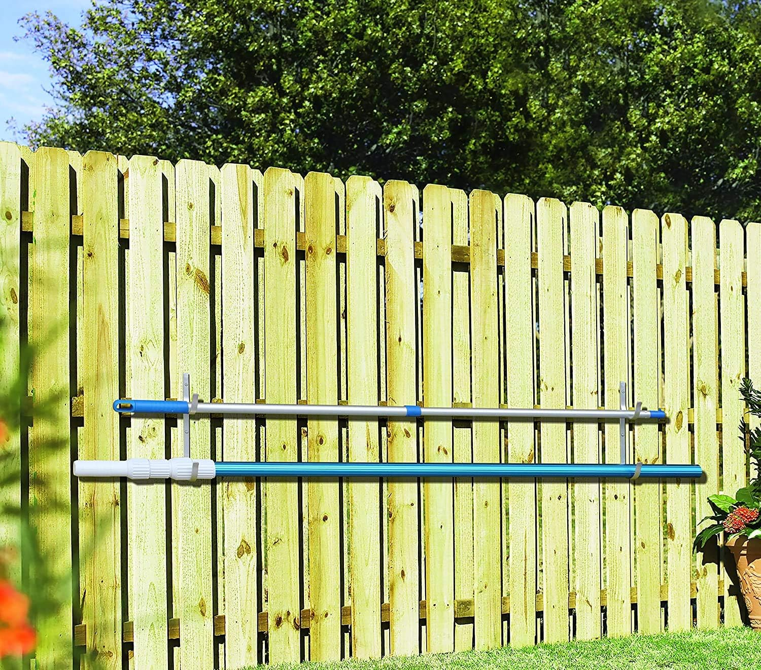 Flowerbeauty Pool Pole Hanger Premium Aluminium Holder Set, Ideal Hooks for Telescopic Poles, Skimmers, Leaf Rakes, Nets, Brushes, Vacuum Hose, Garden Tools and Swimming Pool Accessories (4, Blue) image number 2