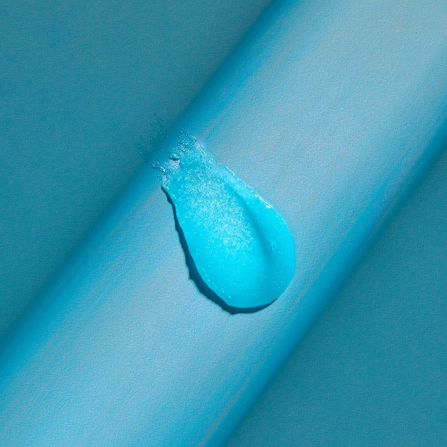 Tree Hut Blue Musk Shea Sugar Scrub, Exfoliating, Hydrating & Moisturizing Body Scrub with Shea Butter & Nourishing Essential Oils, Smooth & Soften Skin, 18 Oz image number 6