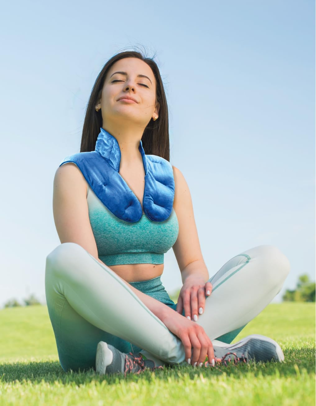 Vistara Weighted Neck Wrap image number 2