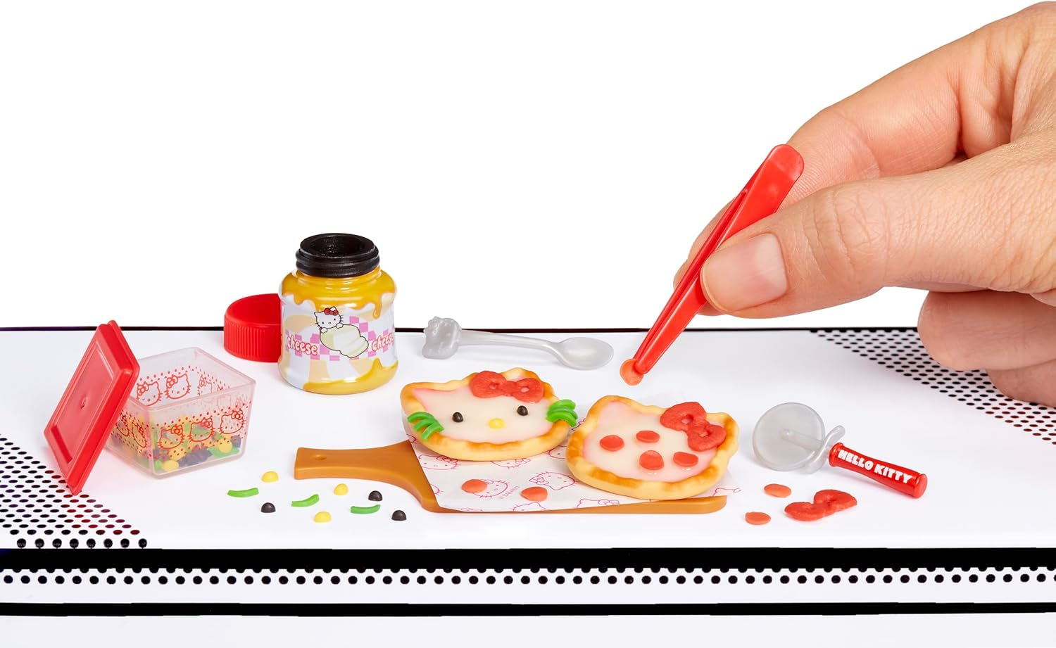 Mga'S Miniverse Make It Mini Hello Kitty and Friends Series 2 Mini Collectibles, Sanrio, Mystery Packaging, DIY, Crafts, Resin Play, Replica Food, Plants, NOT Edible, 8+