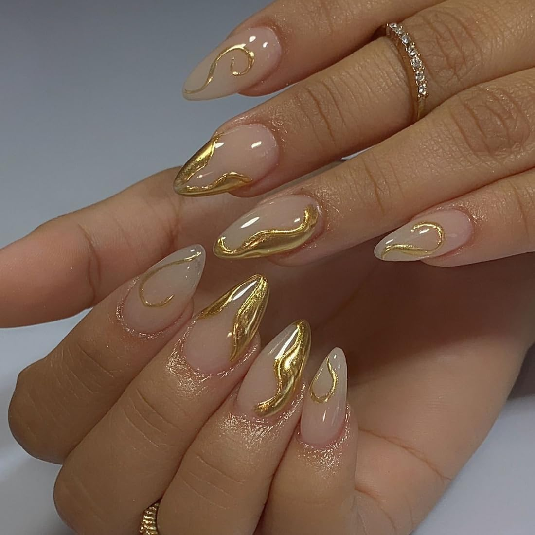 24 PCS Nude Almond Press on Nails Glossy Gold False Nails Short Fake Nails Full Cover Stick on Nails Art for Women and Girls Daily Decoration image number 2