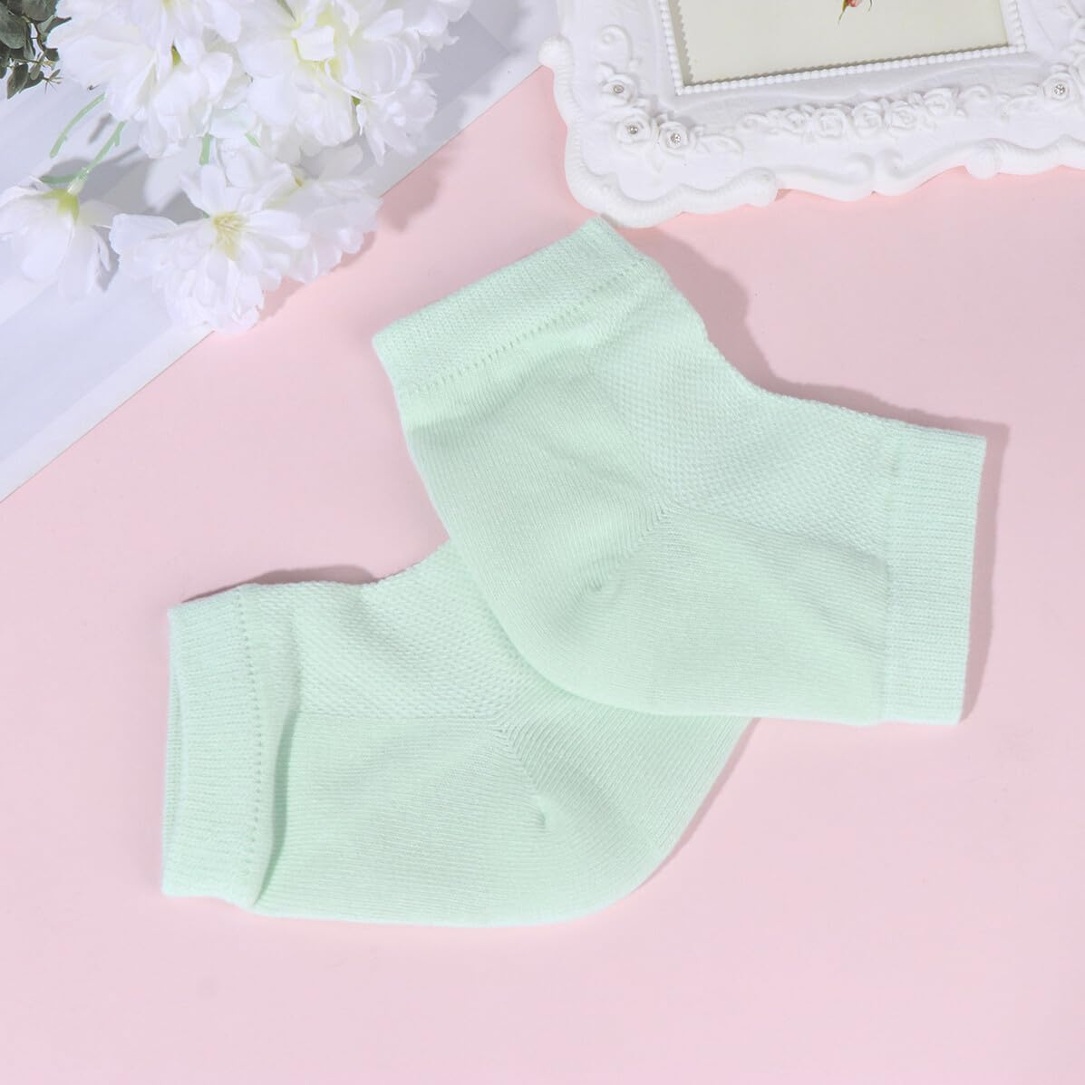 LOLIPPYY 2 Pairs Gel Ankle Socks for Women Breathable Moisturizing Heel Protector Absorbent Anti-Crack Foot Care Socks for Dry Cracked Skin Daily Wear image number 4