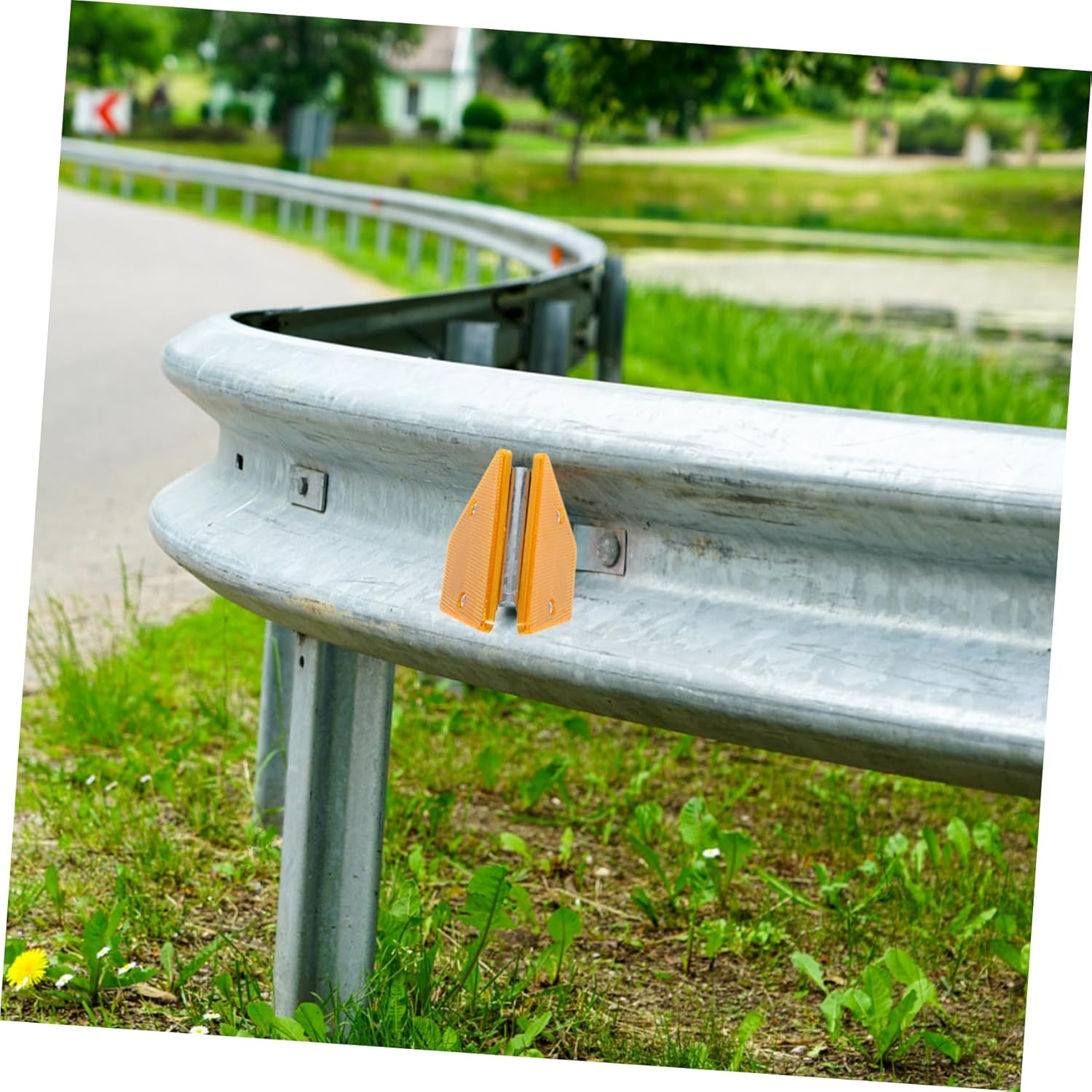 ULTECHNOVO 8Pcs Trapezoidal Road Reflectors Reflective Road Delineators for Highway Nighttime Driver Safety image number 1