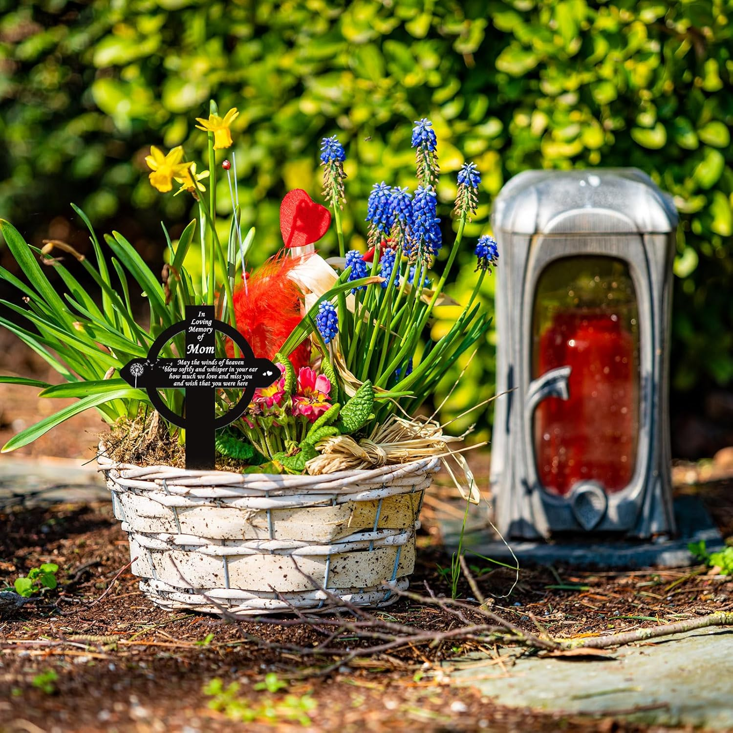 Buryeah Cross Memorial Stakes Grave Decorations for Cemetery Metal Plaque Markers Cross Plaques Sympathy Garden Stake Waterproof Garden Cemetery for Grave Yard (Mom) image number 3