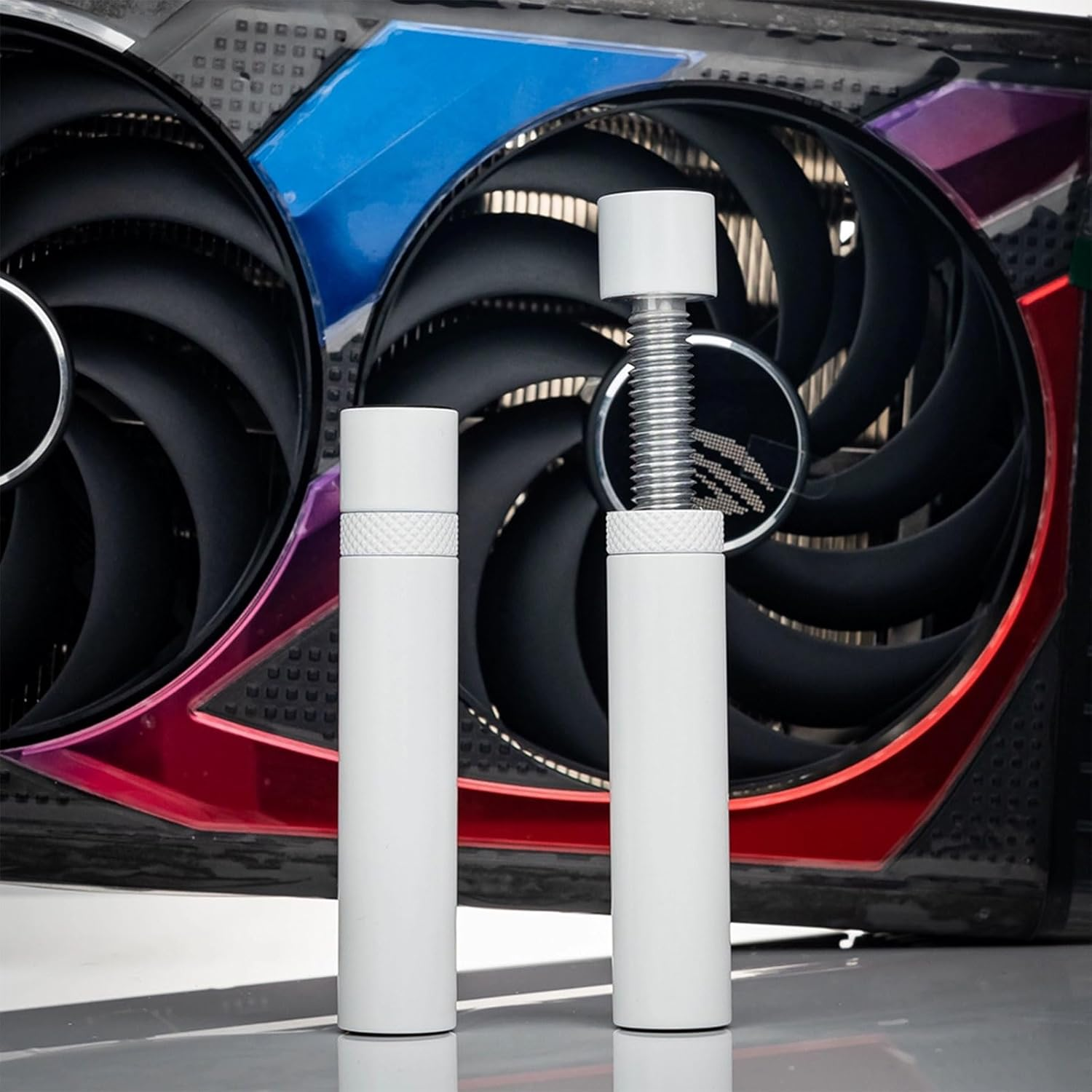 Xolixorium Support Bracket Graphics Card Gpu,Adjustable Anti-Sag Mount, Magnetic Base with Non-Slip Pad for Universal Graphics Card Stabilization (White) image number 3