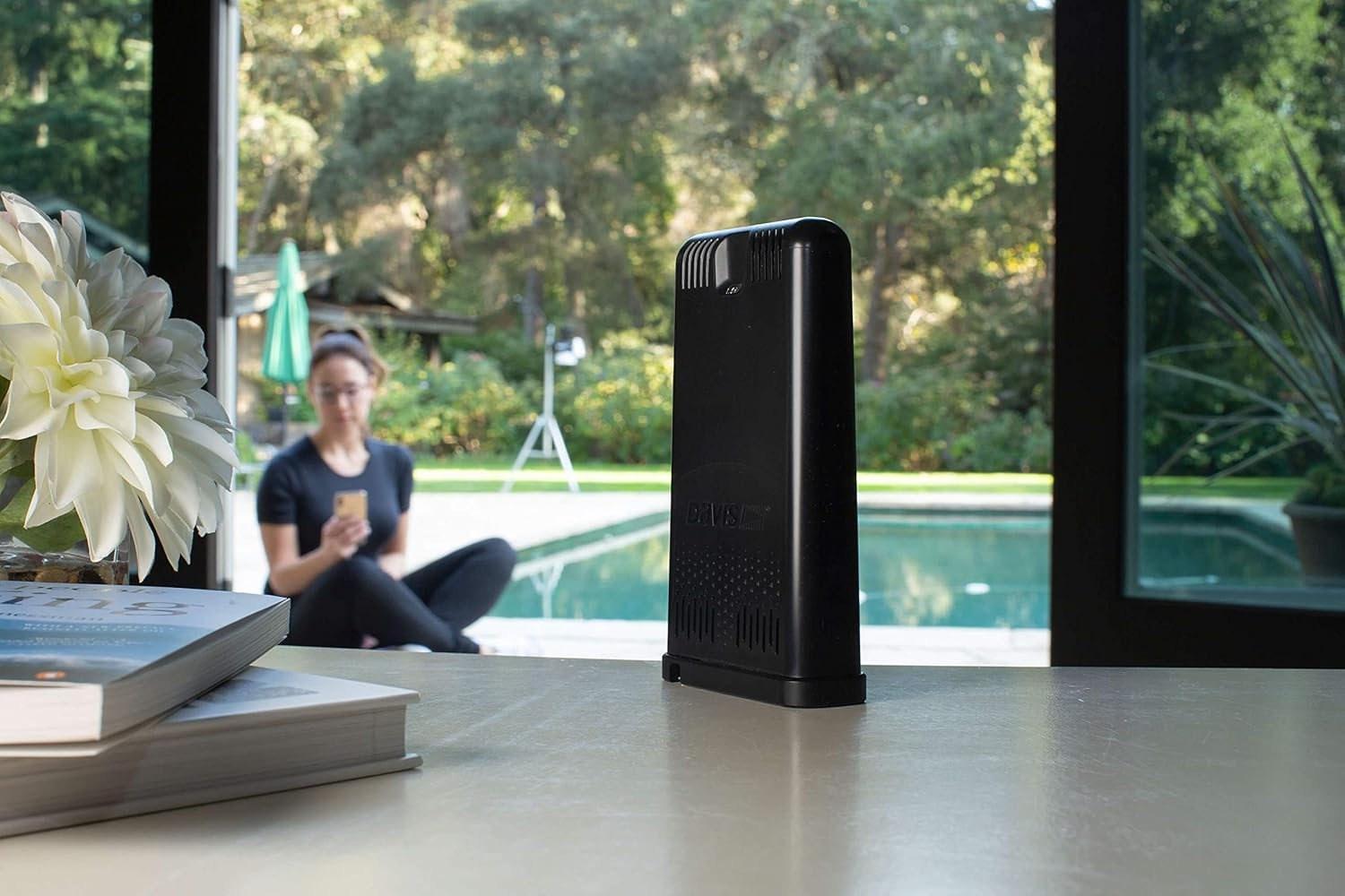 Davis Instruments 6100 Weatherlink Live | Wireless Data Collection Hub for Vantage Vue / Pro2 Weather Stations | Automatic Data Uploads to Weatherlink Cloud | Wi-Fi/Ethernet | Alexa-Compatible image number 1