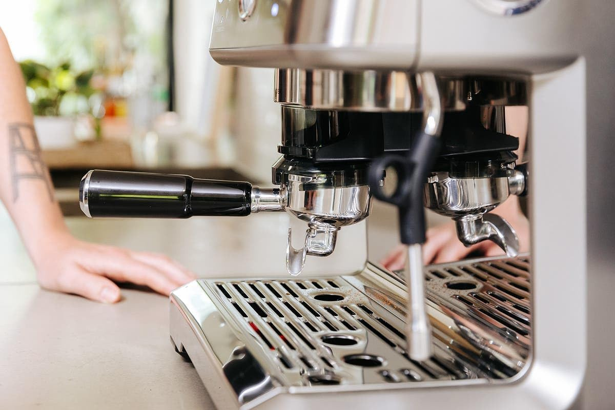 Kogan Dual Thermoblock Espresso Coffee Machine with Grinder - KAZOCOFDBSA image number 1