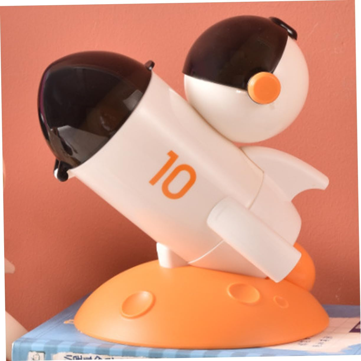 TEHAUX Rocket Style Pencil Holder for Desk Creative Classroom Storage Desk Organizer and Accessory image number 1