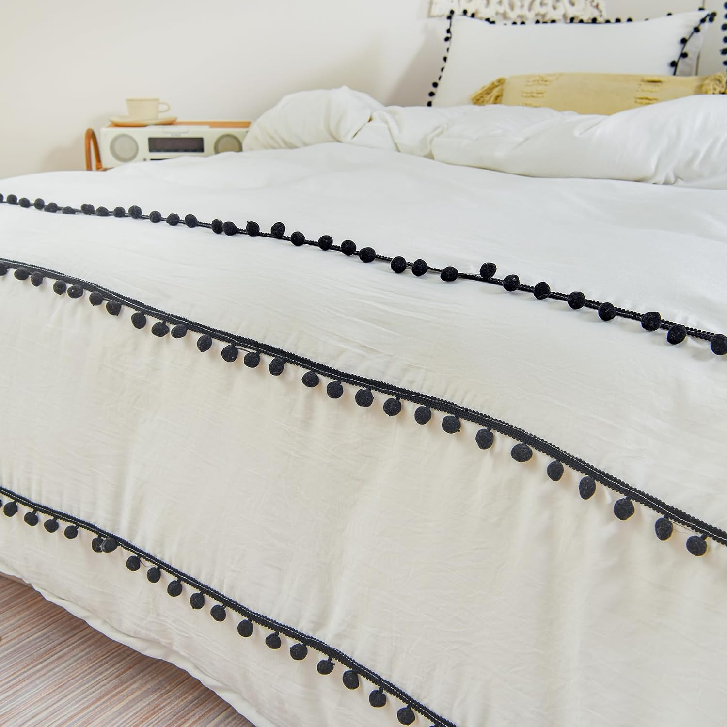 Herside White Duvet Cover Set Super King 260X220Cm Boho Bedding All Black Pom Poms Fringed Design Soft Microfibre Shabby Chic Bedding Sets with 2 Pillowcases (White Black,Super King) image number 4