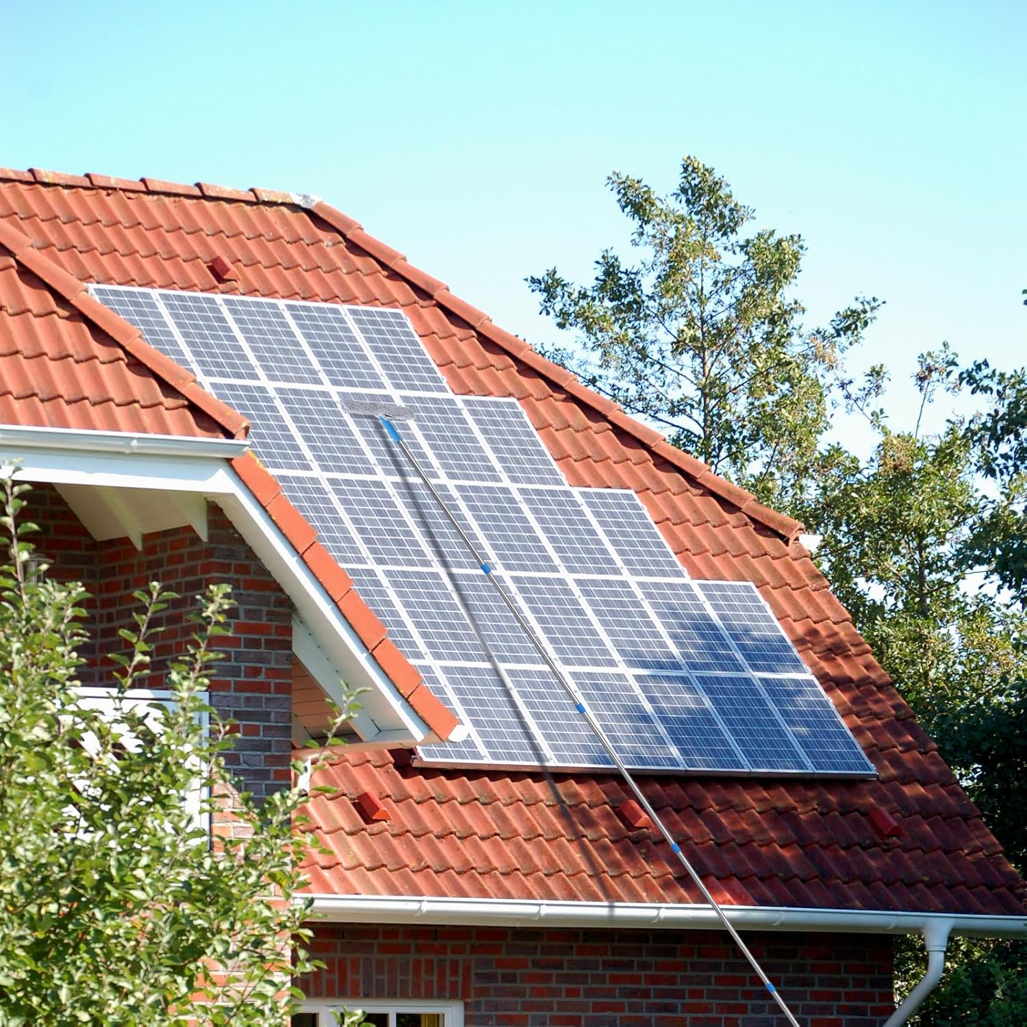 Mitclear 15 Foot Window Cleaning Kit with Extension Poles, Window Cleaner Tool with 14&rsquo;&rsquo; Silicone Squeegee, 14&rsquo;&rsquo; Microfiber Scrubber & Cloth, Window Washing Equipment for Outdoor High Windows image number 4