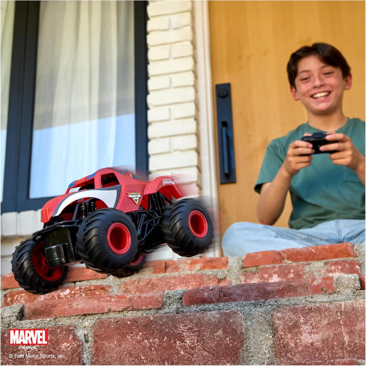 Monster Jam, Marvel the Amazing Spider-Man RC Monster Truck, 1:24 Scale, Kids Toys for Boys and Girls Ages 4 and Up image number 1