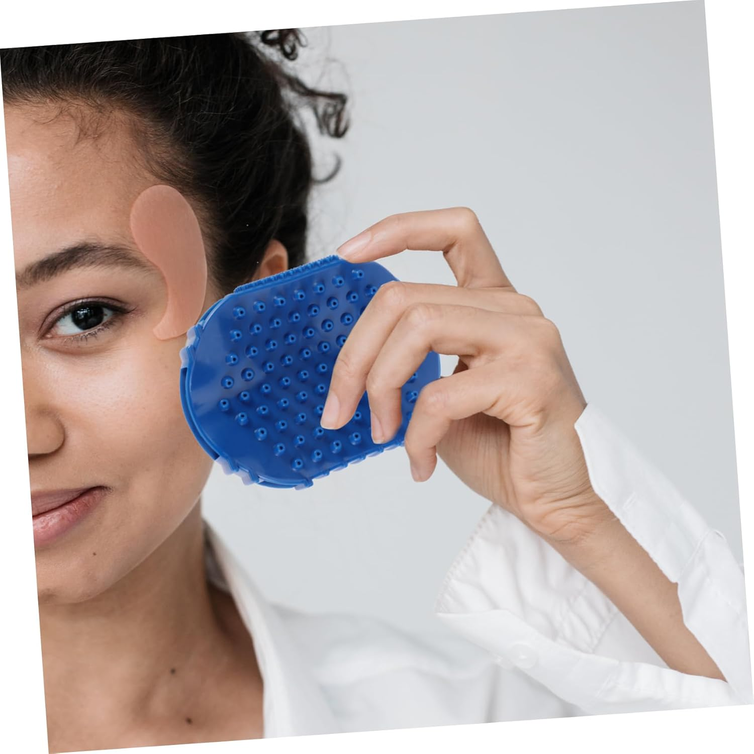 GLEAVI Massage Glove Exfoliator Back Massager Brush Handheld Roller Gloves Body Massage Comb image number 4