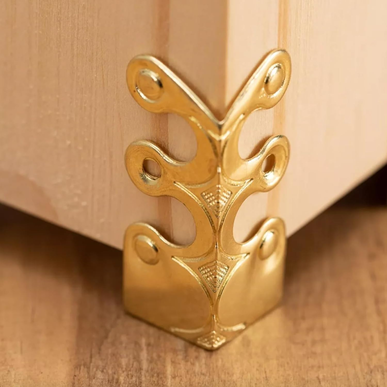 5 Pcs Gold Baseboard Corner Protectors for Decorative Protection, Vintage Metal Brass