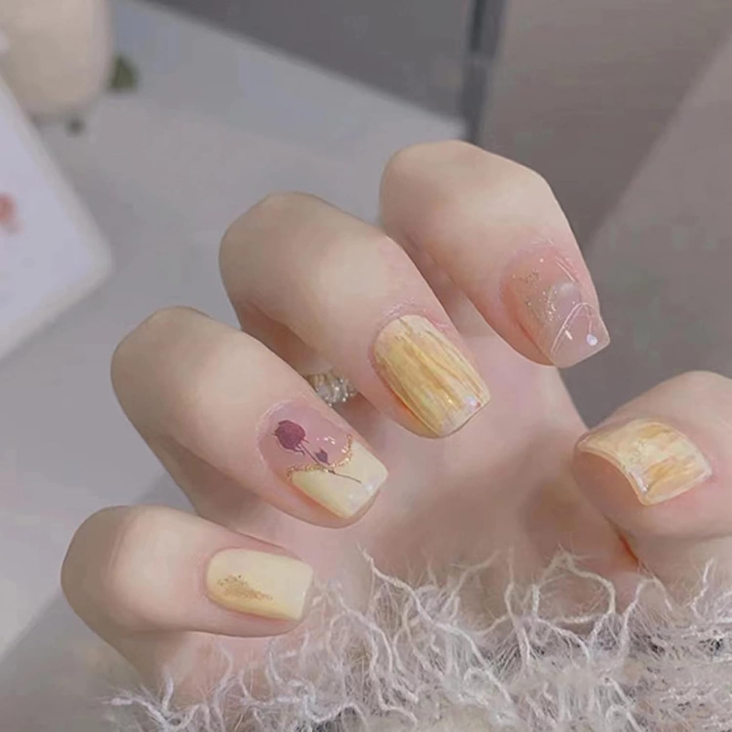 RYUUSEI 24Pcs Yellow Press on Nails Short Square Fake Nails Flower False Nails Squoval Stick on Nails Glue on Nails Glossy Full Cover Acrylic Nails for Women