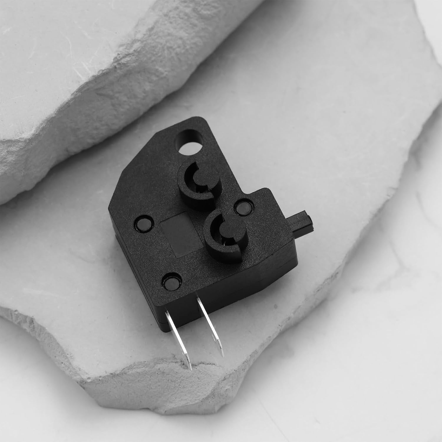 Emagtech Motorcycle Front Brake Light Switch 4070011-412 Compatible with Suzuki GSX-R 600 U3 K6 image number 4