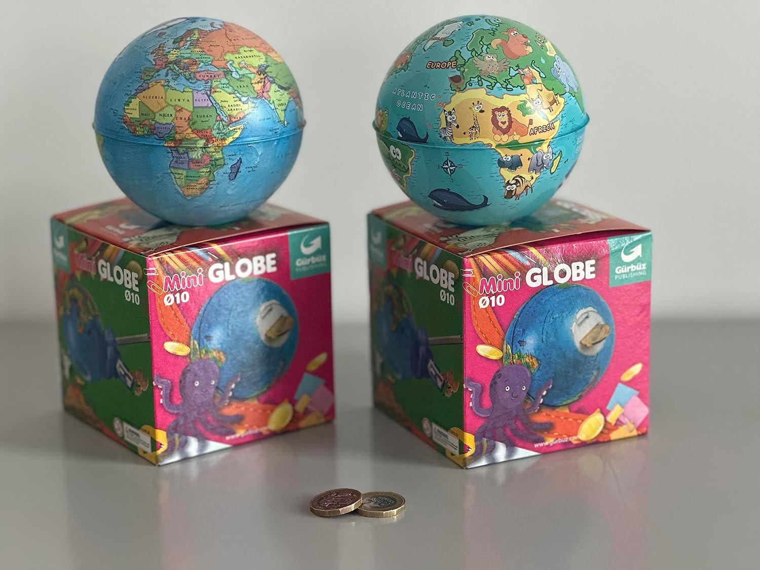 EXERZ 10Cm Mini Globe (Wildlife) with Money Box Built-In - English Card