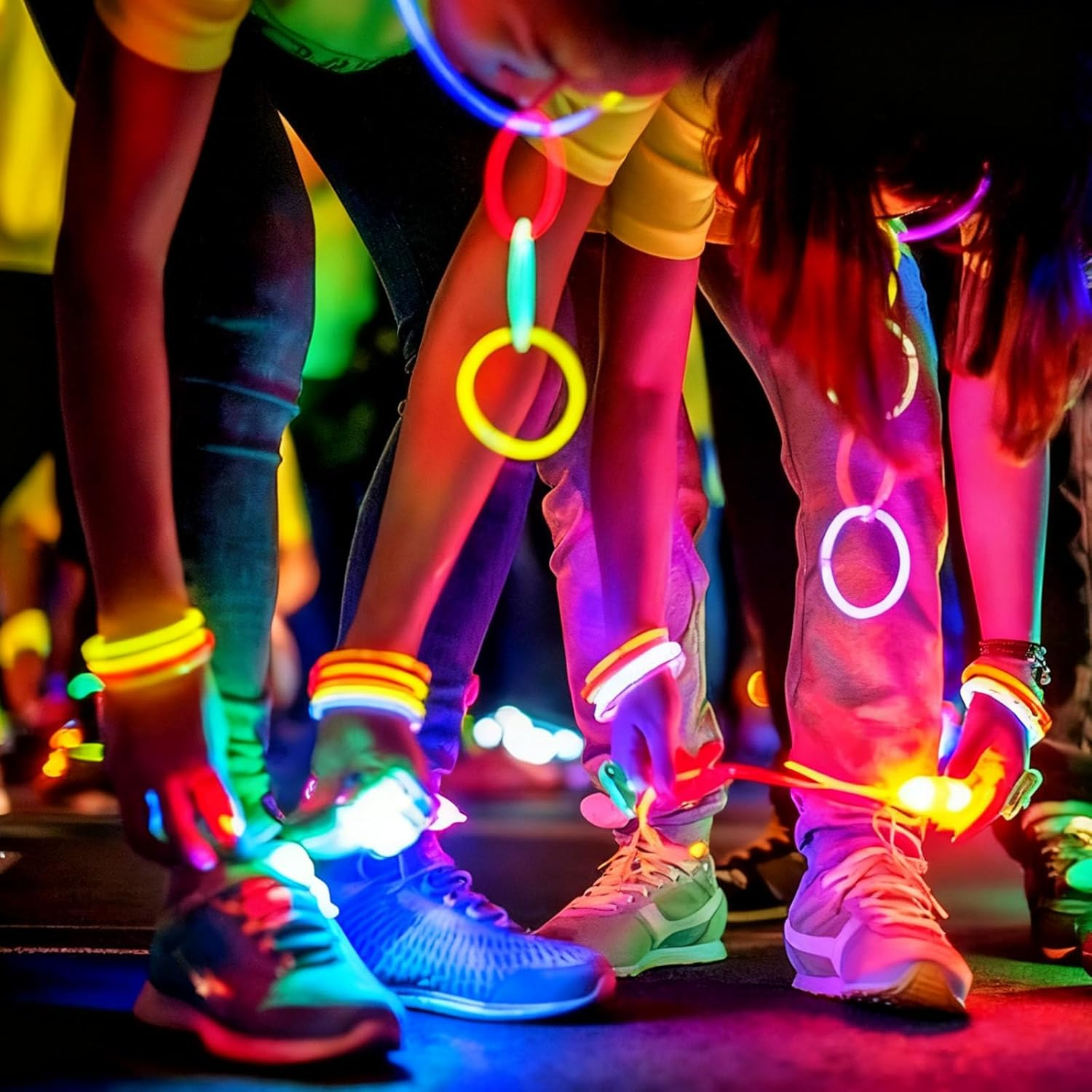 90Pcs Glow Sticks Bulk Party Favors-Safe Glowsticks with 100Pcs Connectors for DIY Bracelets, Necklaces, Glasses ,Perfect for Night Events, Easter, Christmas, Halloween Party, Football Party Supplies image number 5