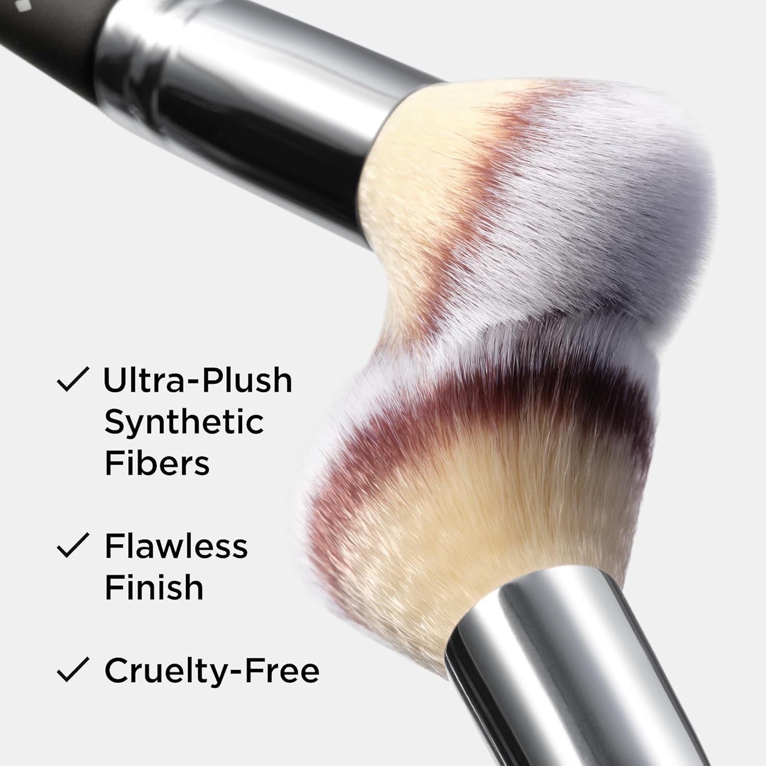 It Cosmetics Dual Ended Concealer/Foundation Brush image number 3