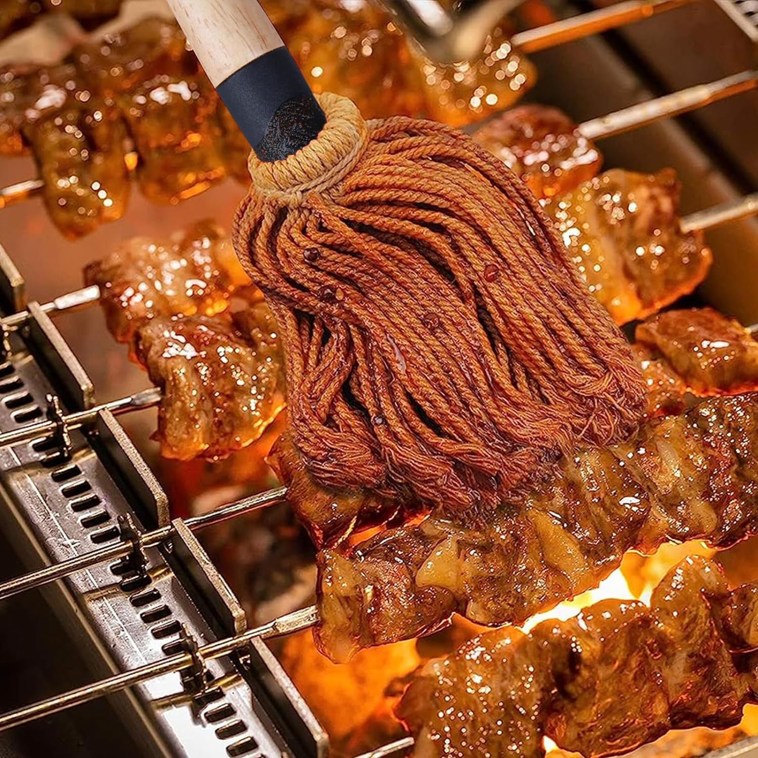 Donxote 18 Inch BBQ Mop Brush Set of 2, with 6 Extra Replacement Heads, Wooden Long Handle Cotton Head Mopping Basting Grill Sauce Perfect for Grilling Smoking Steak Marinade or Glazing image number 3