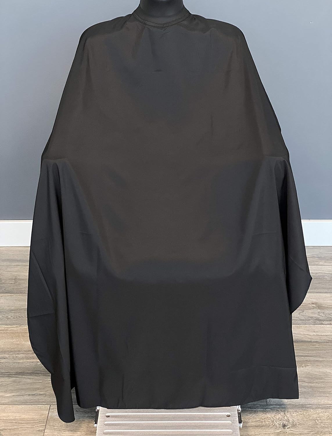 TRU BARBER Professional Silicone Neck Cape, 100% Polyester, Lightweight, 50" X 58" (Black), Black