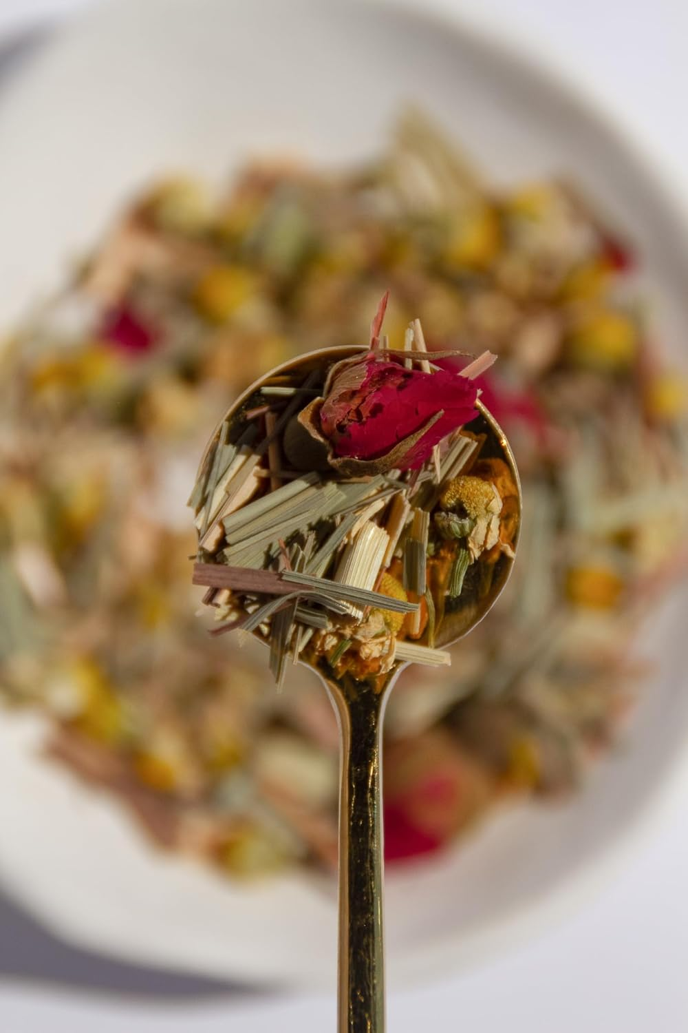 Nurtur Tea Calm Tea Tea Bags &ndash; Soothing Herbal Blend with Lemongrass, Chamomile & Red Rose Petals &ndash; Anxiety Relief and Relaxation Tea &ndash; Caffeinefree with Light Floral Notes image number 3