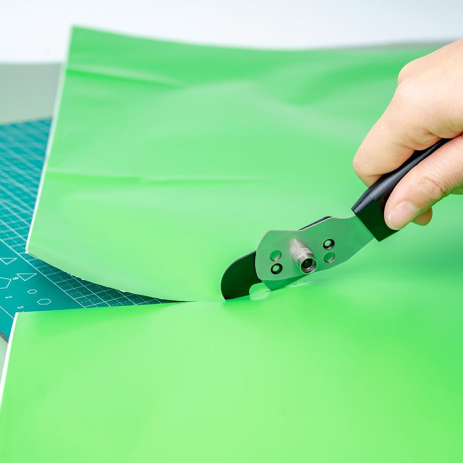 Wrapping Paper Cutter,Car Vinyl Wrap Paper Cutter Vinyl Film Cutter Craft Knife Utility Knife Wallpaper Cutter,Gift Wrap Cutter Tool with 2 Extra Blades