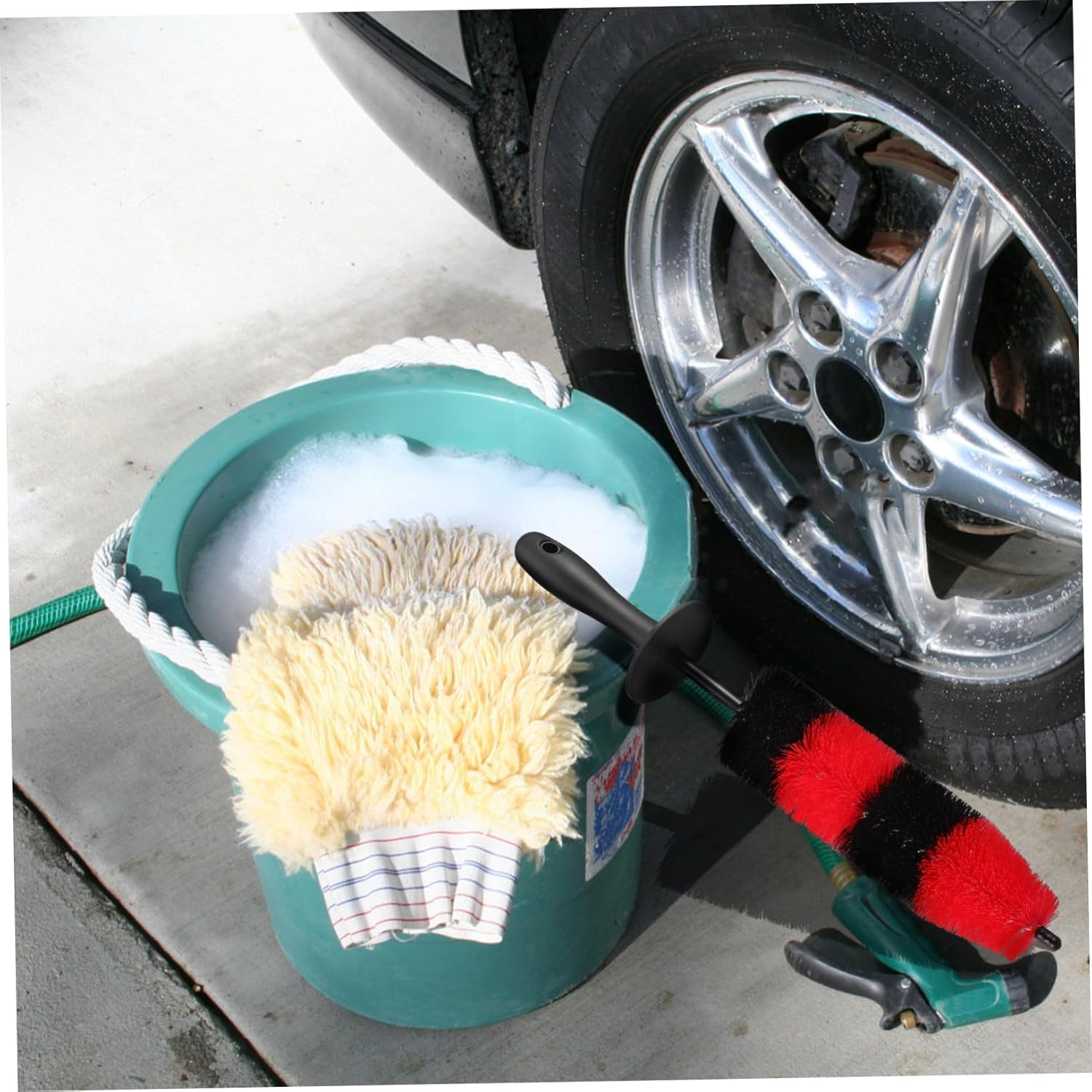 HOLIDYOYO Car Wheel Cleaning Brush Small Size Hub Cleaning Brush for Vehicle Detailing Car Wash Kit with Handle for Automotive Rim and Tire Care