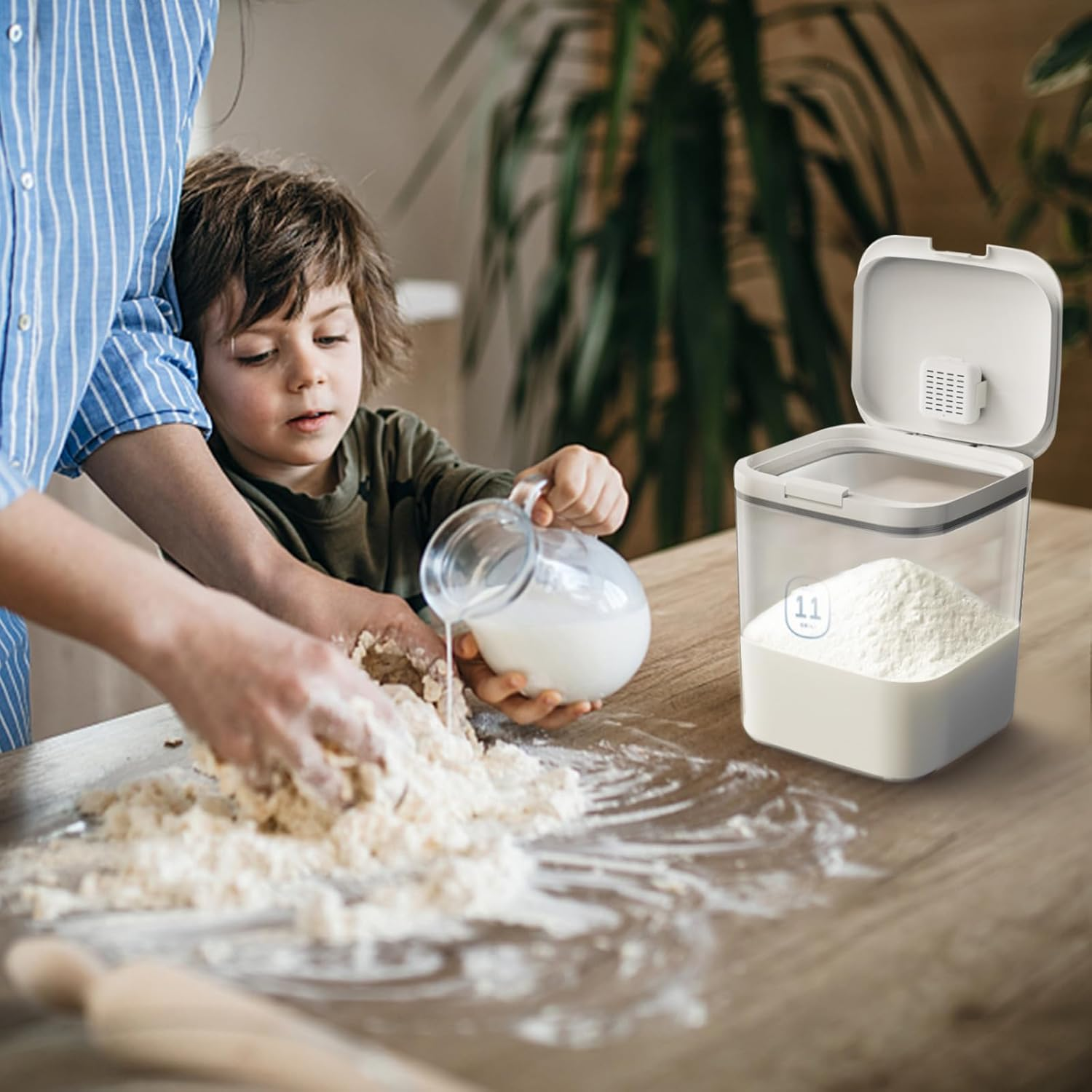 Flour Container 20LBS - 10 L /10.5 QT /10 KG - Rice Container Storage Food Grain Container Bins Household for Kitchen Pantry Organization (11L) - Large image number 6