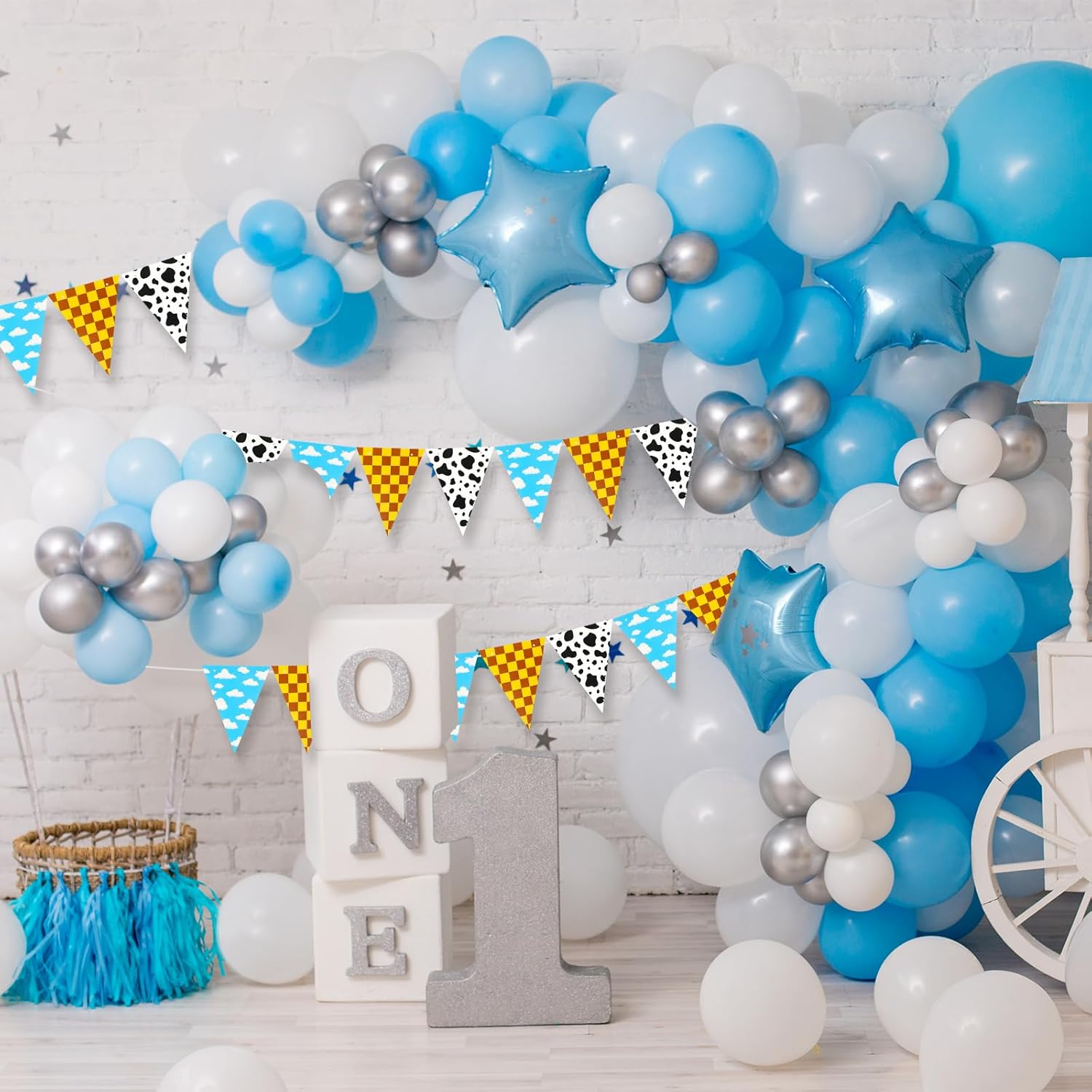 4Pcs Cartoon Birthday Decorations, Cartoon Story Party Decorations Triangle Pennant Flag Blue Yellow Red Party Decor Outdoor Garden Supplies for Outdoor Indoor Decorations