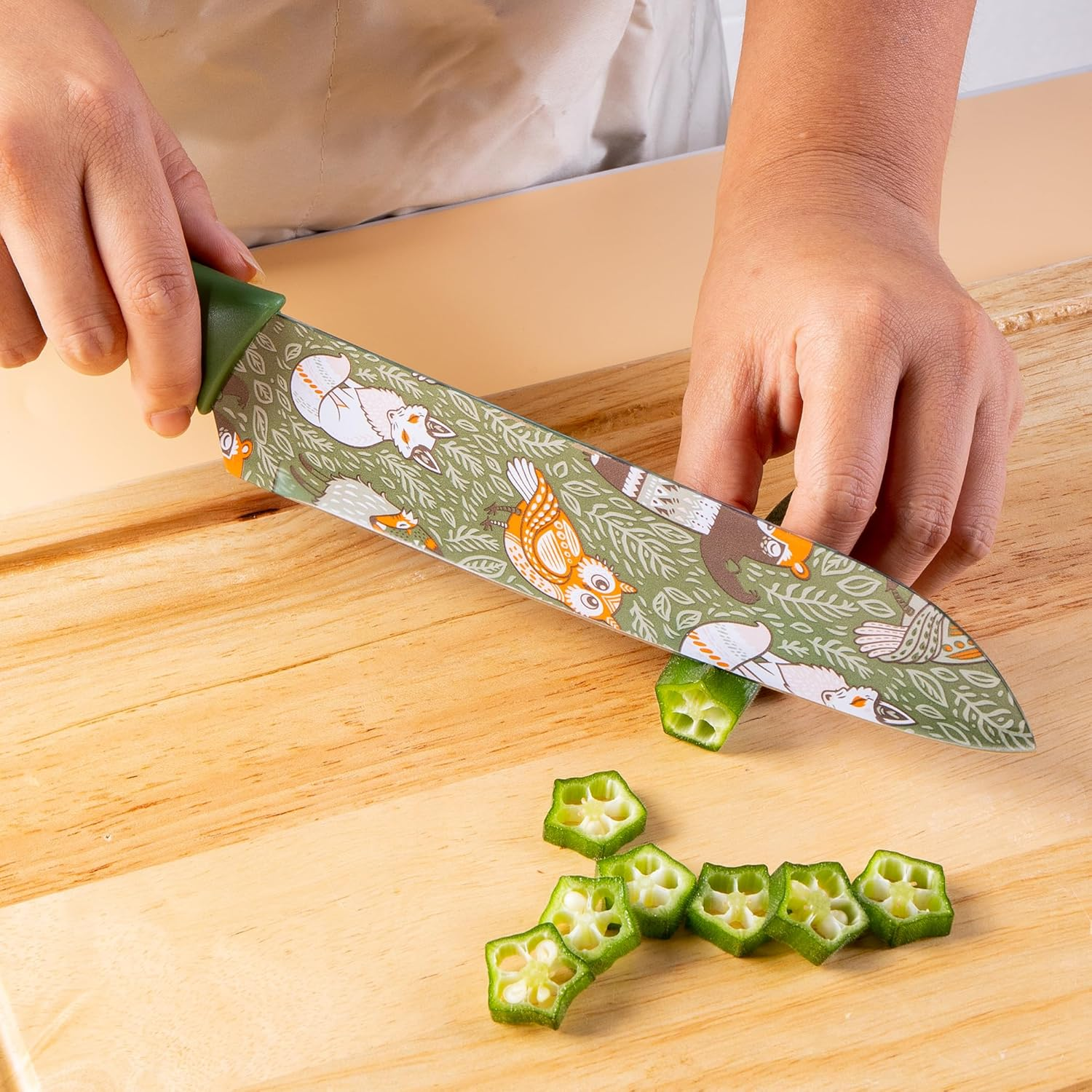 WILLKOMMEN Kitchen Knife Set 3 PCS, Professional Sharp Stainless Steel Chef&rsquo;S Knife Set, Food Grade Non-Stick Color Printing Animals Pattern Knives Set, Good Choice for Birthday, Housewarming (Green) image number 3