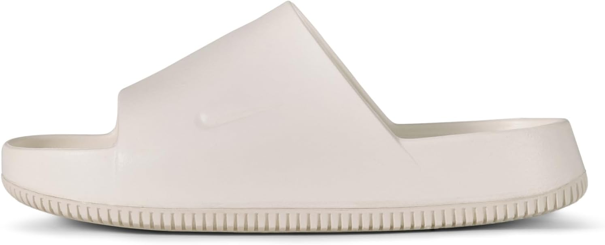 NIKE Men'S Calm Sneaker