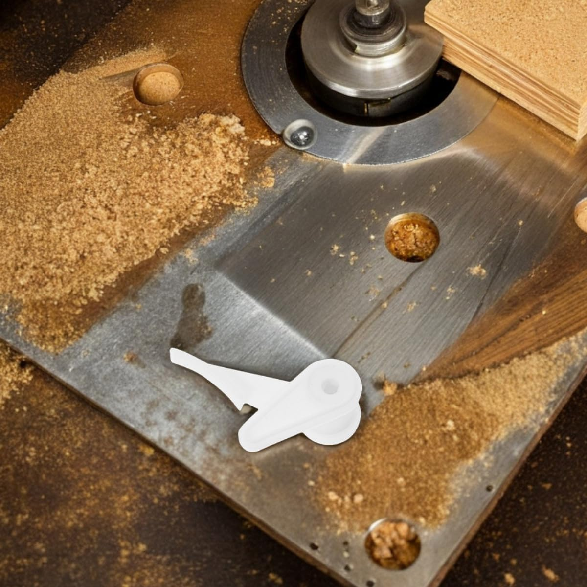 DOITOOL 20 Pcs Lamp Shade Clips and Parts Lamp Holder and Recessed Lighting Accessories Stable Fixation with Minimalist Design Compatible Light Hardware image number 4