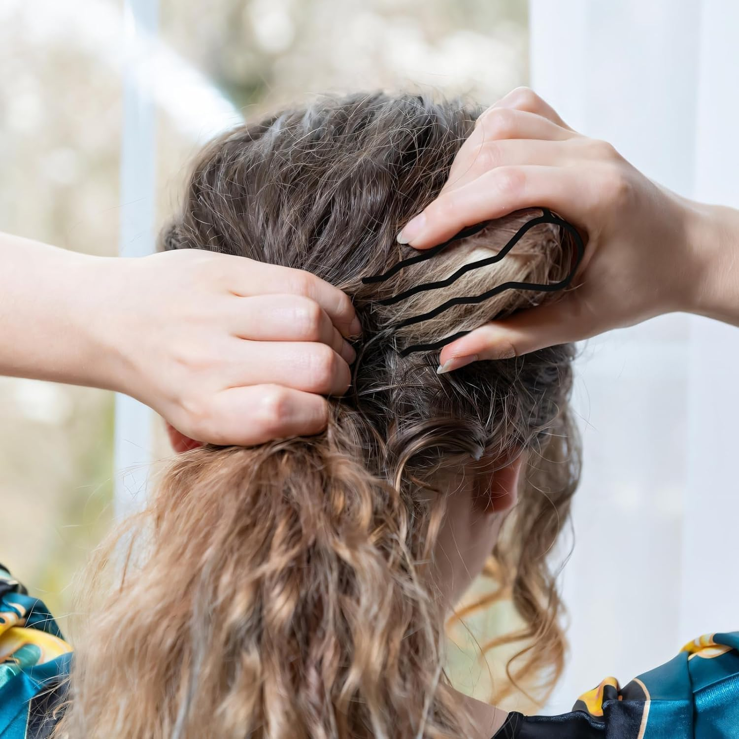 9Pcs French Twist Hair Pins Hair Clips French Twist Hair Tool Side Combs 4 Styles French Twist Hair Clips for Women Hair Comb for Girls Bun image number 4