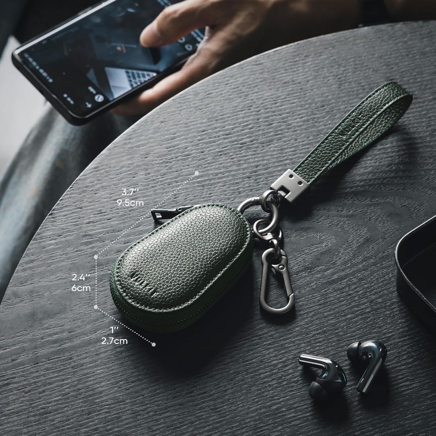 VULKIT Leather Car Key Case Universal Fitted for Car Keys with Lanyard Belt Loop Key Holder Wristlet Keychain for Men and Women image number 5