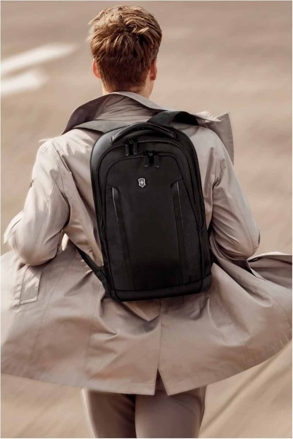 Victorinox Backpacks & Messengers, Black, 16 In, Backpacks & Messengers image number 4