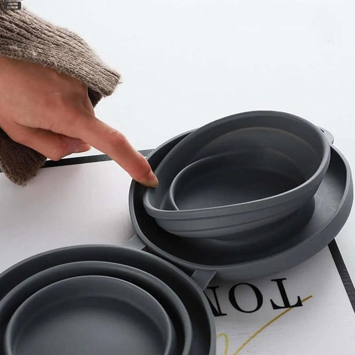 Foldable Dog Bowl Double Bowls for Pet Outdoor Travel Portable Feeders Dog Collapsible Water Food A1W3 Feeder image number 3