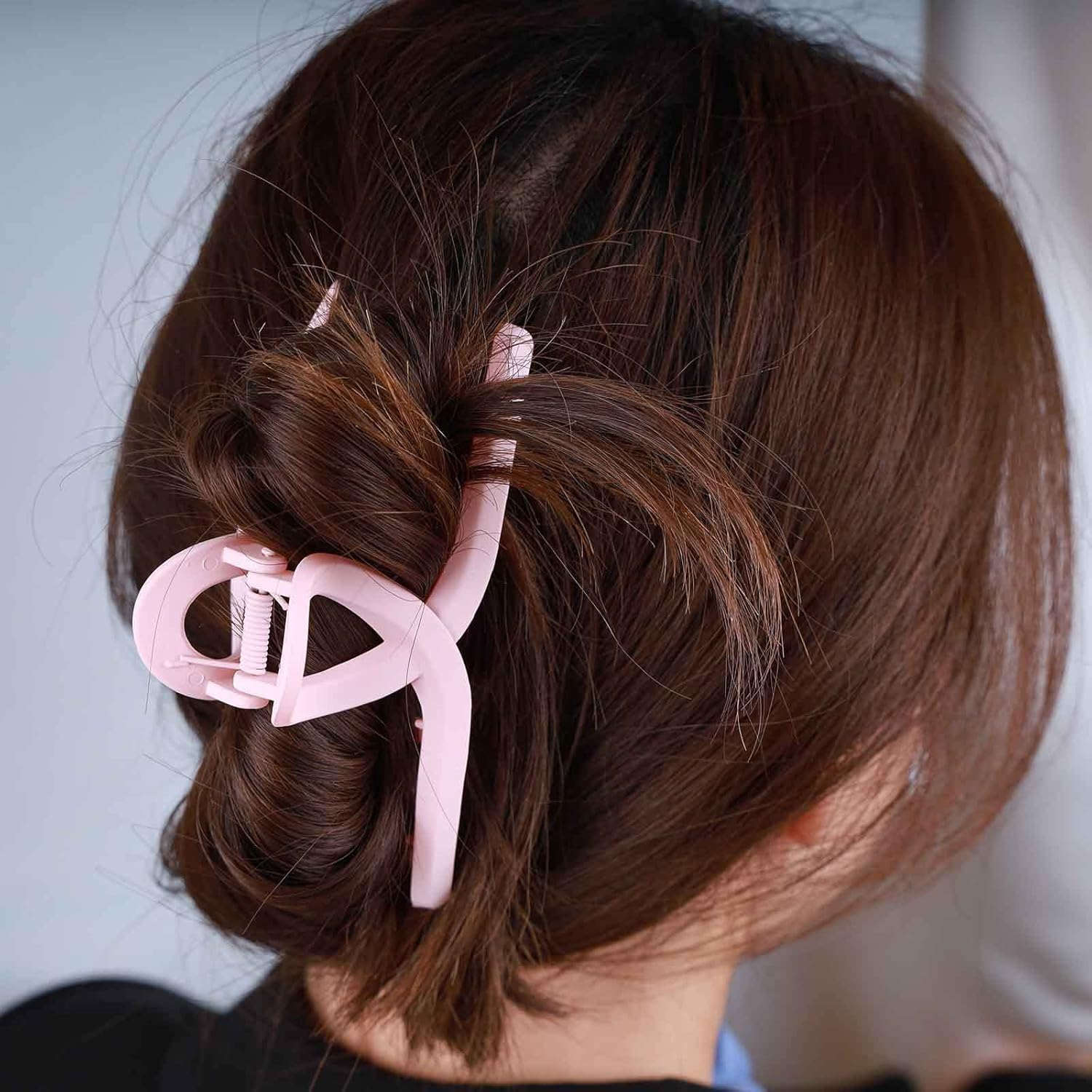 Yheakne Vintage Acrylic Hair Claw Clip Plastic Hair Claw Clip Plain Hair Holder Clips Jelly Pine Hair Clip French Hair Catch Barrette Decorative Hair Accessories for Women and Girls (Pink) image number 5