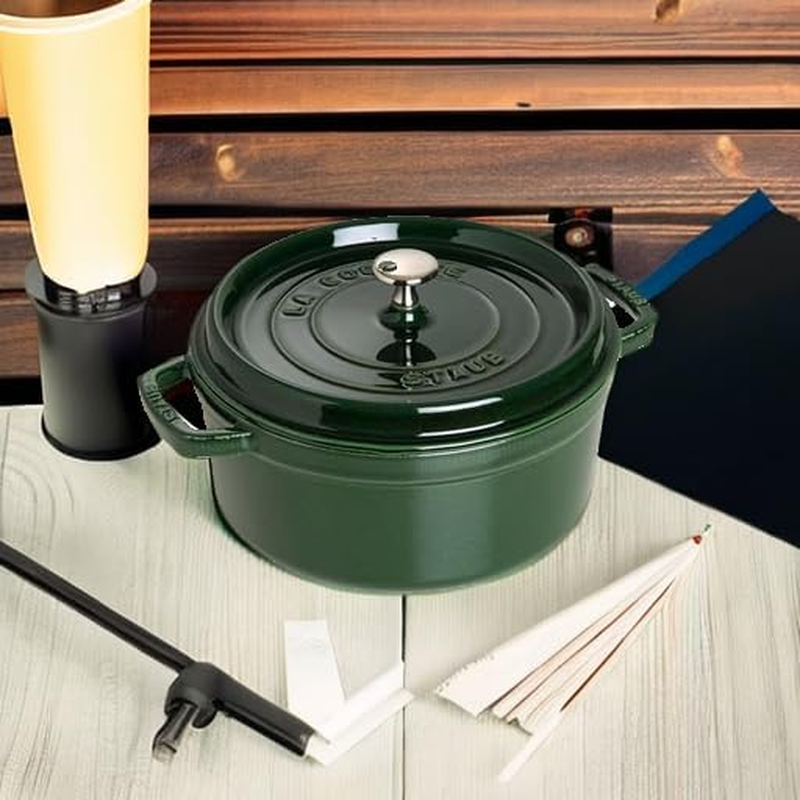 Staub round Cocotte, 26 Cm, Basil Green image number 6