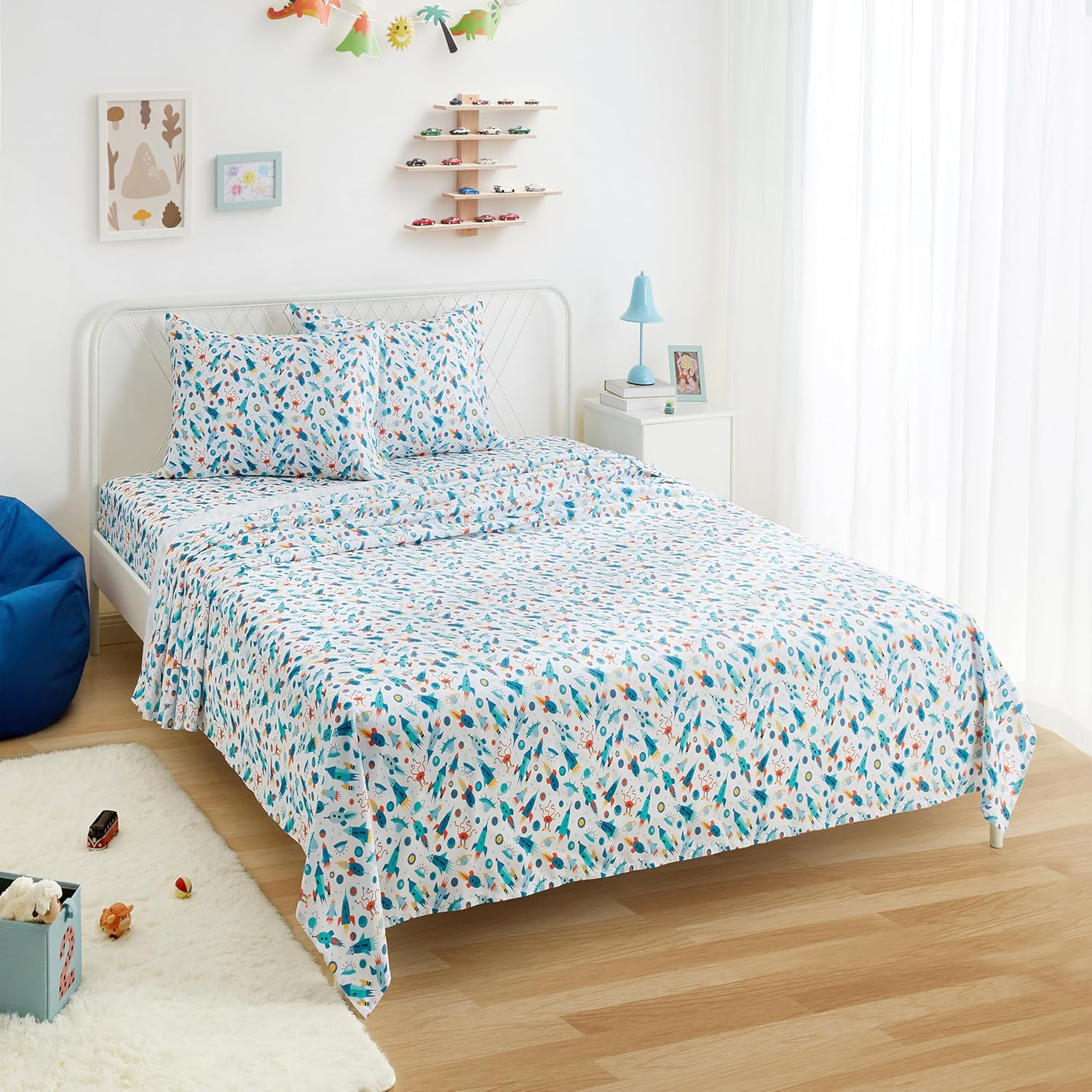 Amazon Basics Kid'S Sheet Set - Soft, Easy-Wash Microfiber, Bright Orange, Twin