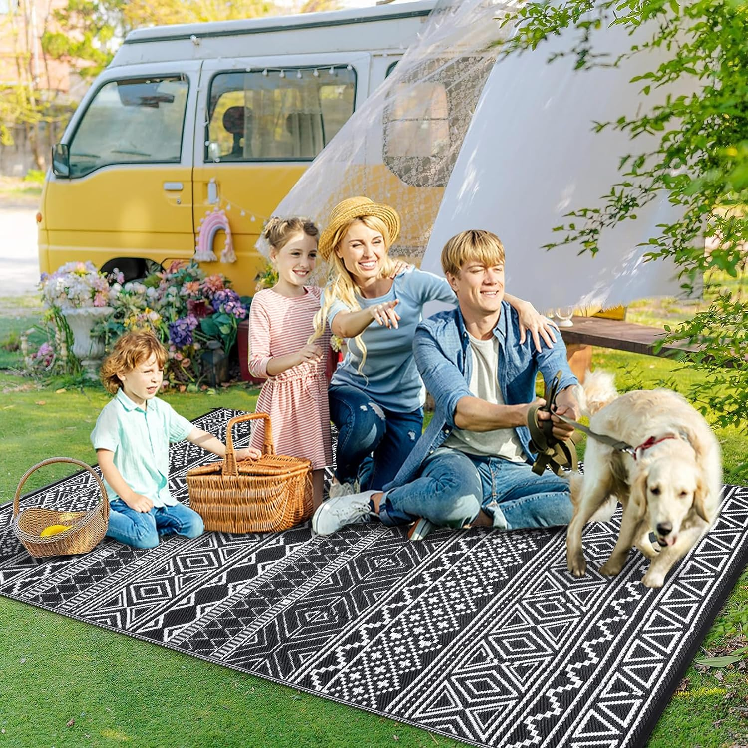 Lintimes Waterproof Outdoor Rug 8X10 Plastic Straw Reversible Rug Large Modern Geometric Floor Mat for Outdoors, UV Resistant Foldable Portable Carpet for RV, Deck, Picnic, Beach, Black & White image number 2
