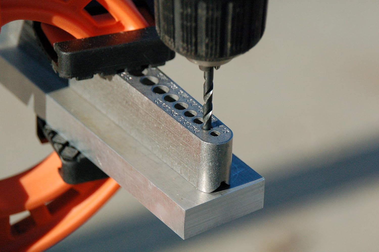 Big Gator Tools MDG1000NP V-Drill Guide image number 2