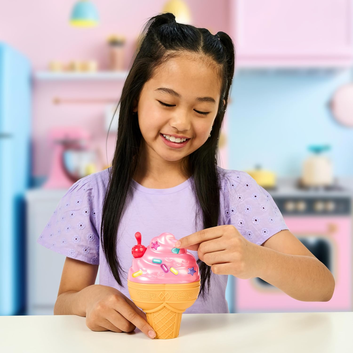 Cookeez Makery Yum Yumz Twin Pack, Full of Fun and Full of Yum! Add Ingredients & Discover 2 Super-Cute Scented Surprise Plush Pets inside an Ice Cream Cone You Can Customize, over 30 to Collect image number 5