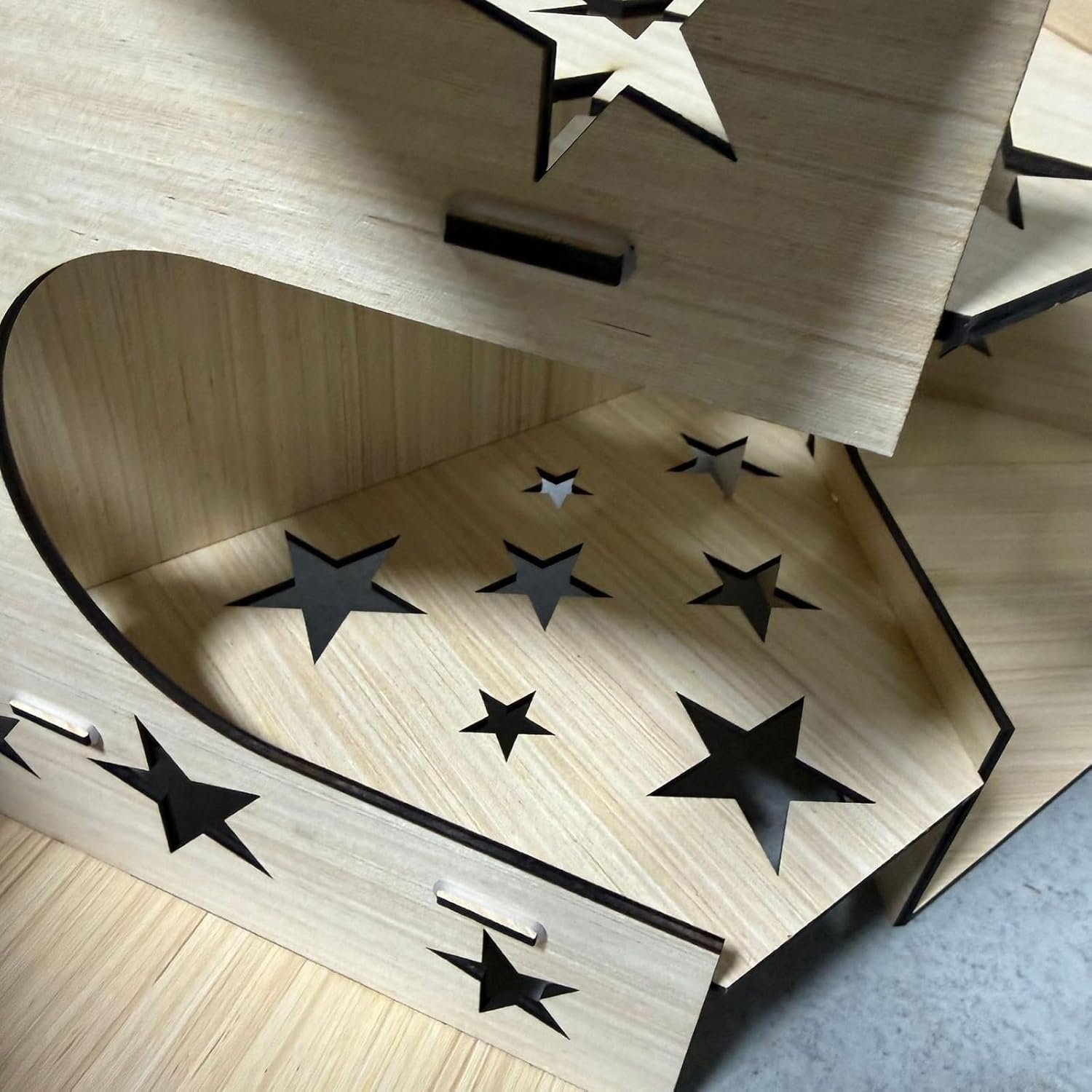 Wooden Rabbit Castle Hideout &ndash; Natural Poplar Pet House with Dual Cabins and Tunnel, Four-Season Shelter for Rabbits, Guinea Pigs and Small Animals image number 2