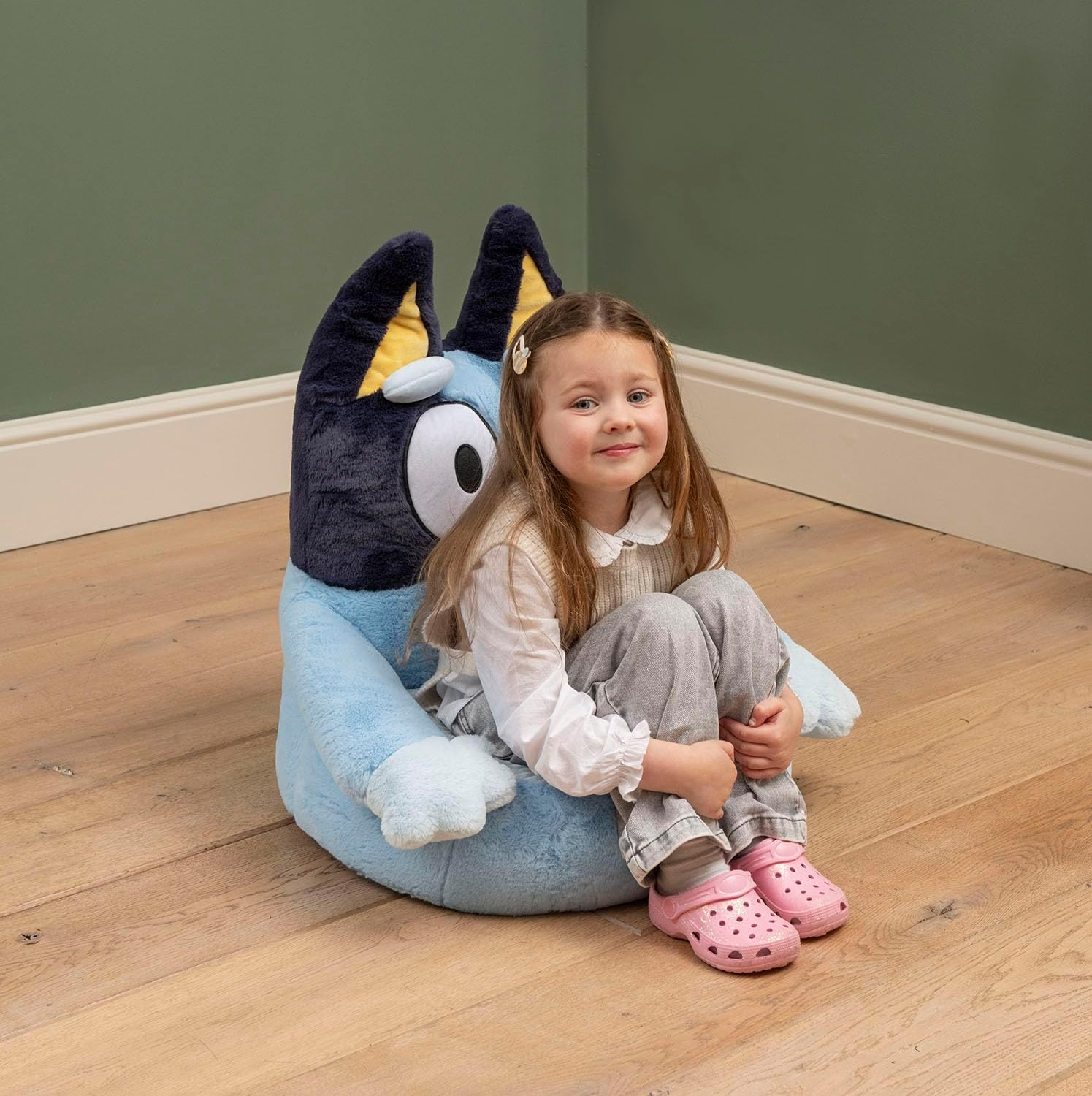Bluey Plush Chair &ndash; Soft Kids Armchair, Upholstered Reading Seat for Bedroom, Nursery & Playroom, Official Licensed Furniture, Ages 3+, 50 X 42 X 60 Cm image number 5