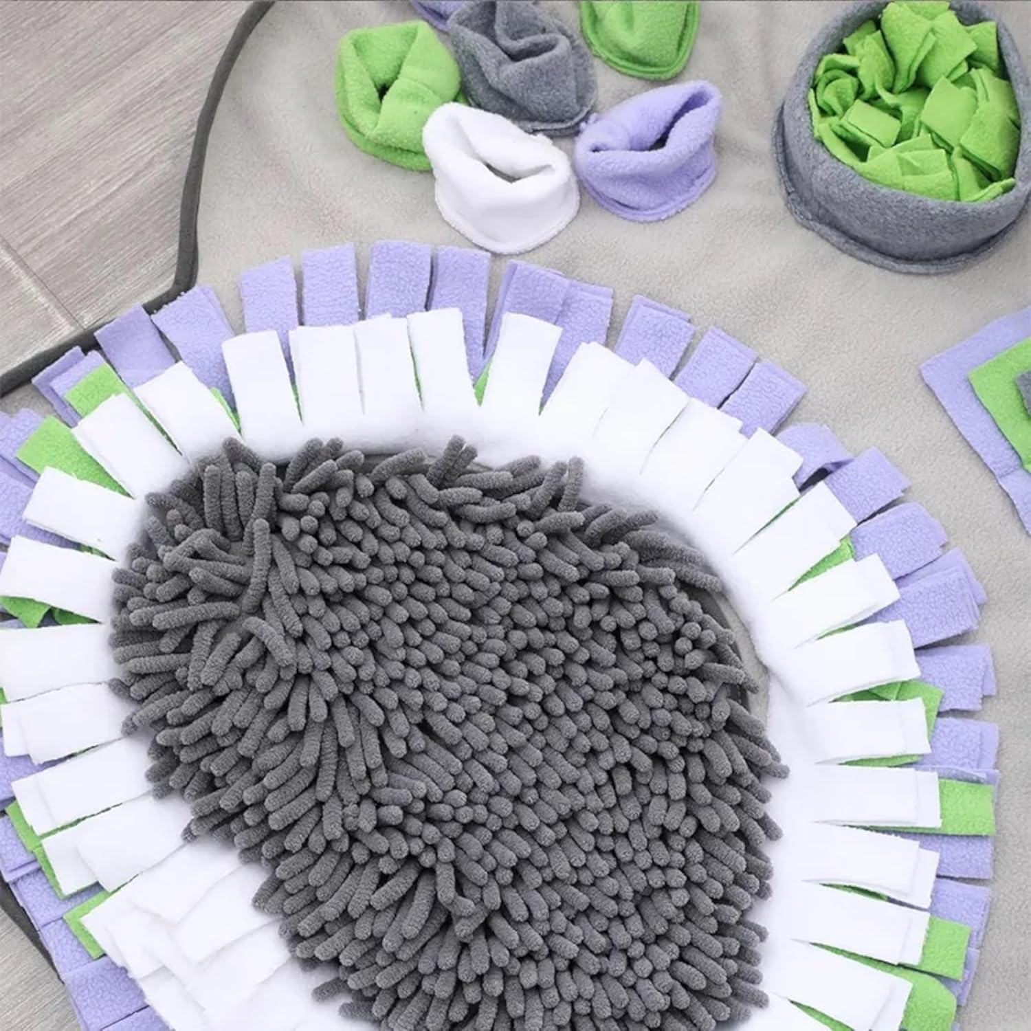 ROY Sniffing Rug for Dogs - Intelligence Toy and Foraging - Interactive Dog Training, Mental Stimulation, Machine Washable - Promotes Natural Instincts, for All Breeds and Sizes image number 3