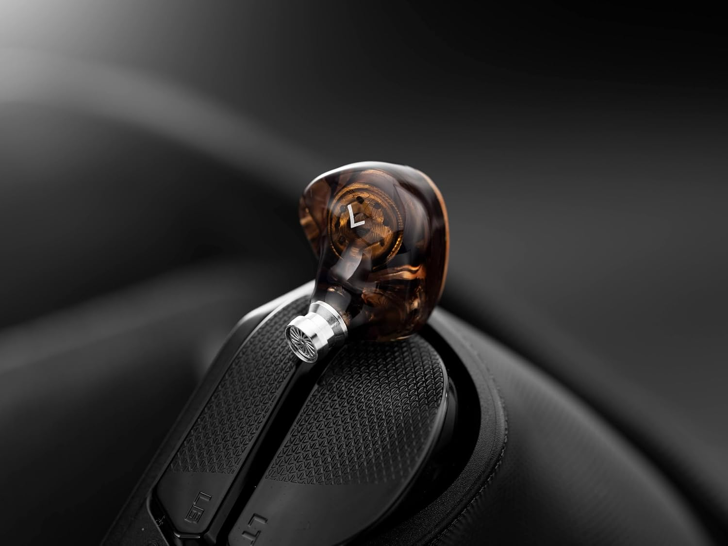 Qoa Mimosa Brown 1DD+1 Micro Planar image number 6