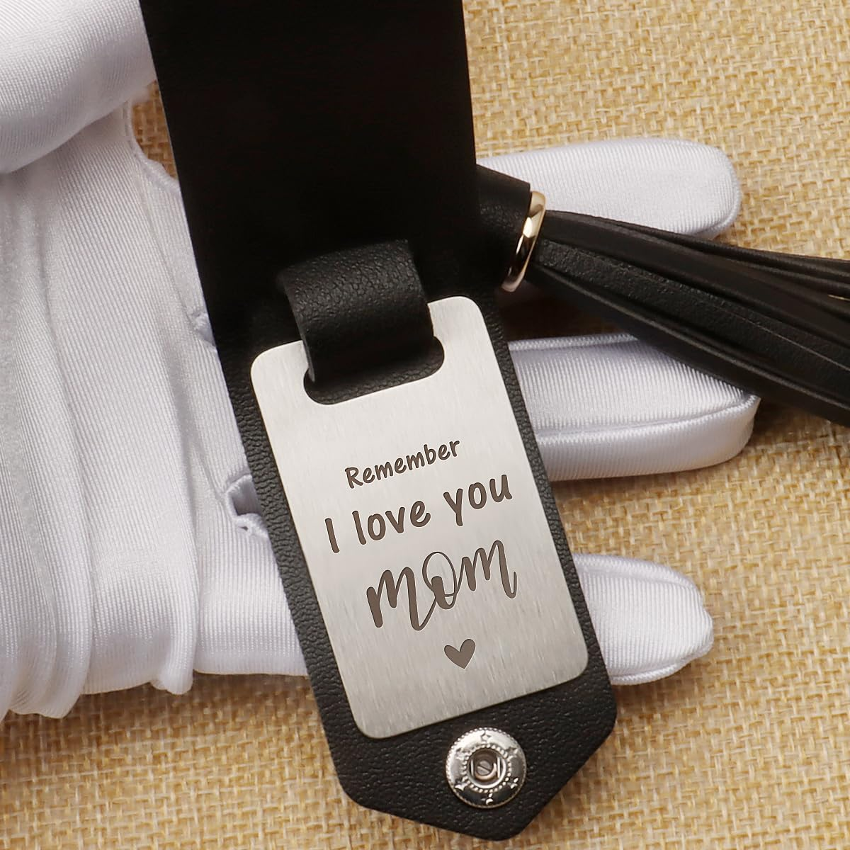 UGELOKI Engraved Leather Keychain for Mom - Mothers Day, Birthday, Christmas Gift for Women - Mom - Black C image number 6
