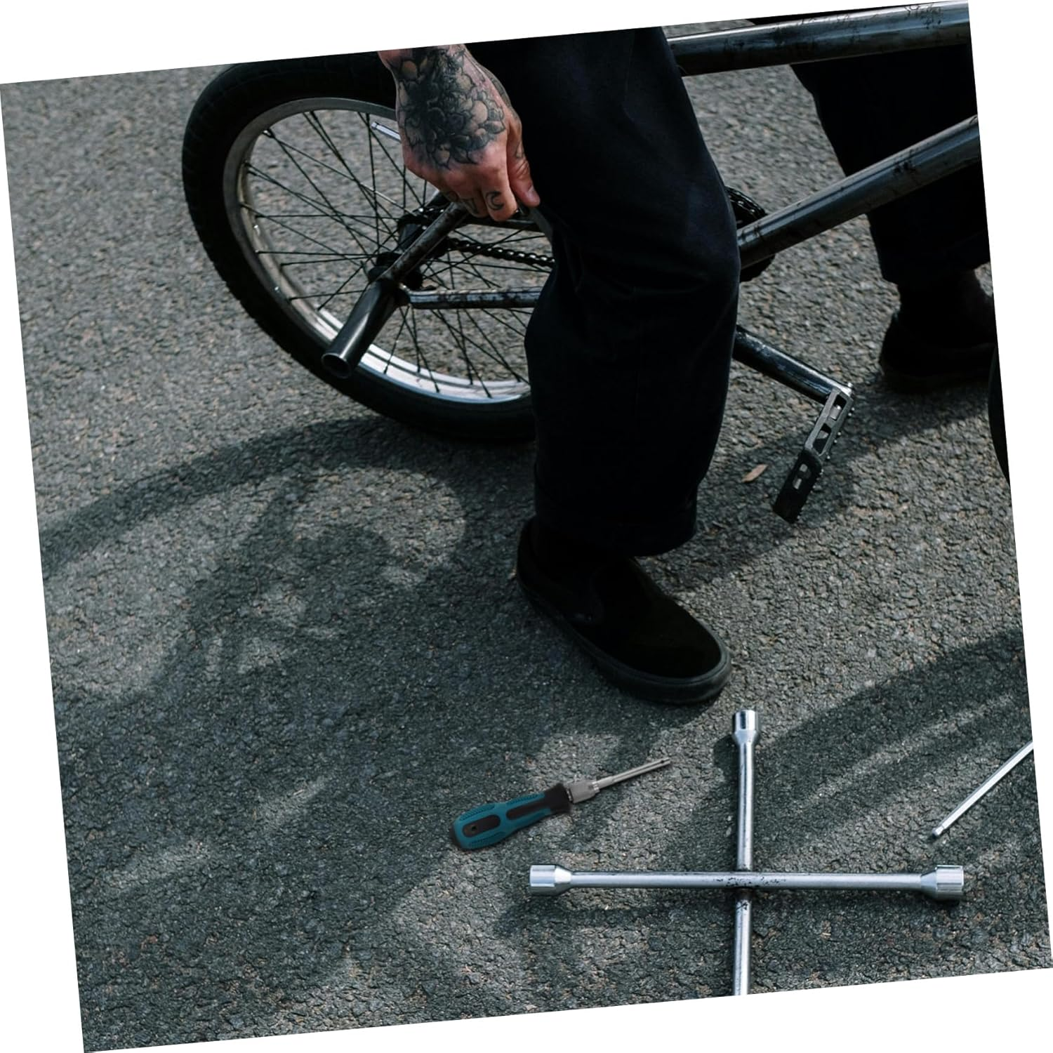 LOORGVEL Portable Bike Wrench Spanner Wheel Tool for Quick Efficient Bike Repair image number 6