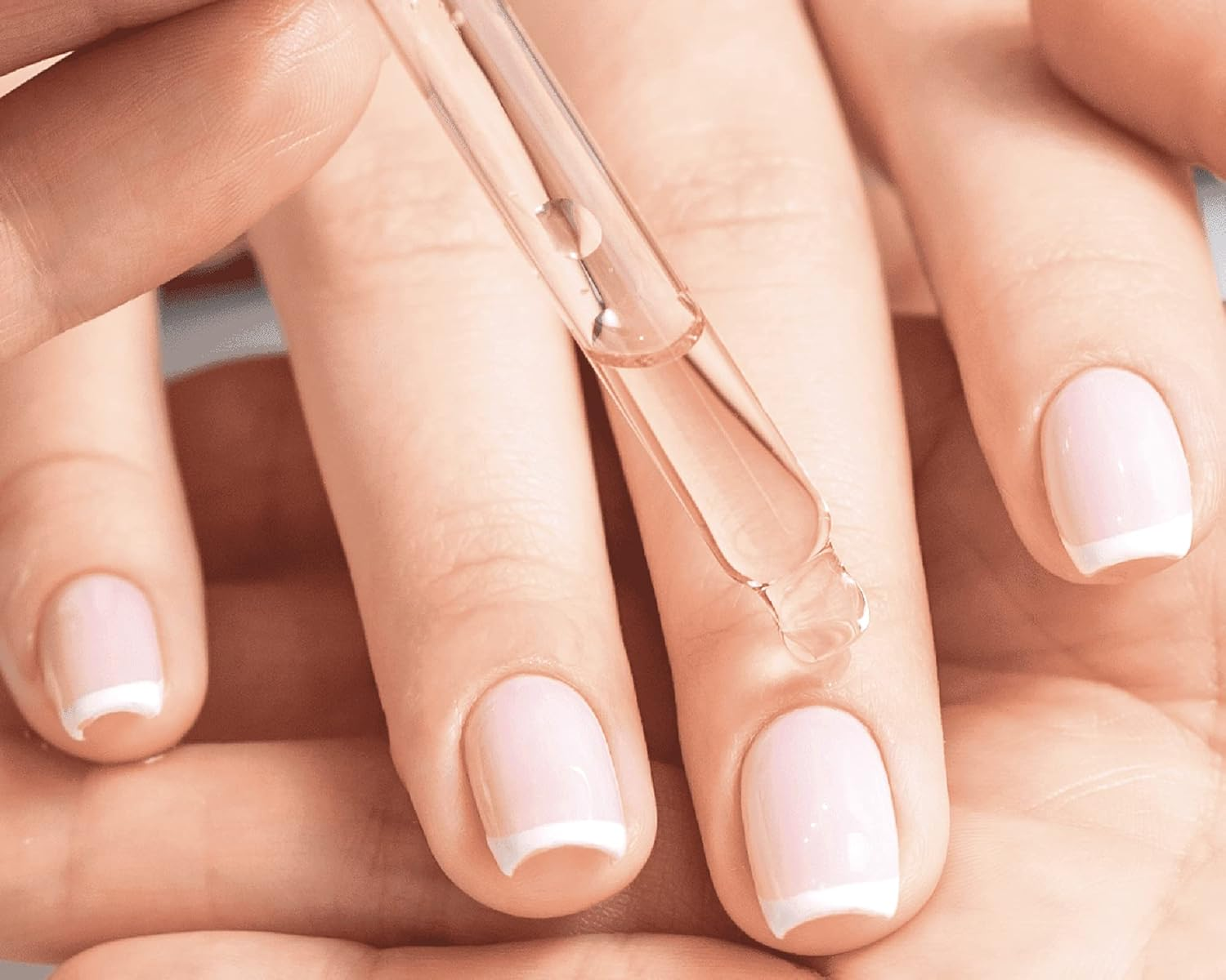 Cuccio Naturale Cuticle Revitalizing Oil Set - Hydrating Oils for Instant Cuticle Repair for Dry, Damaged Skin and Nails - Paraben and Cruelty-Free Formula - Pomegranate and Fig Fragrance - 2 Pc image number 4